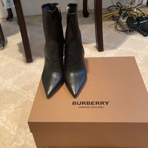 Burberry london black boot